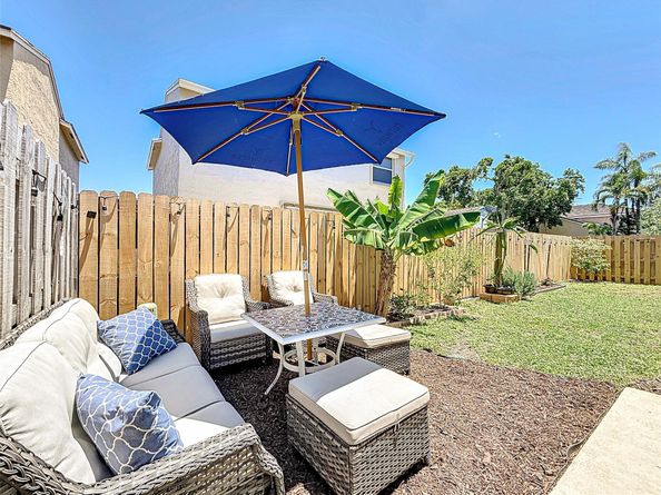 530 Radford Ter, Davie FL 33325