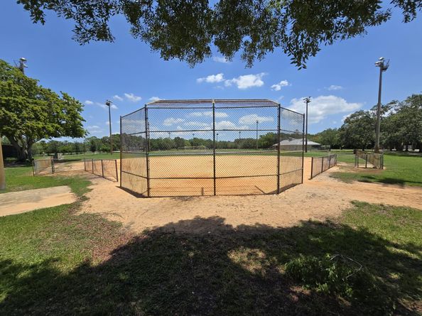 530 Radford Ter, Davie FL 33325