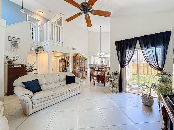 530 Radford Ter, Davie FL 33325