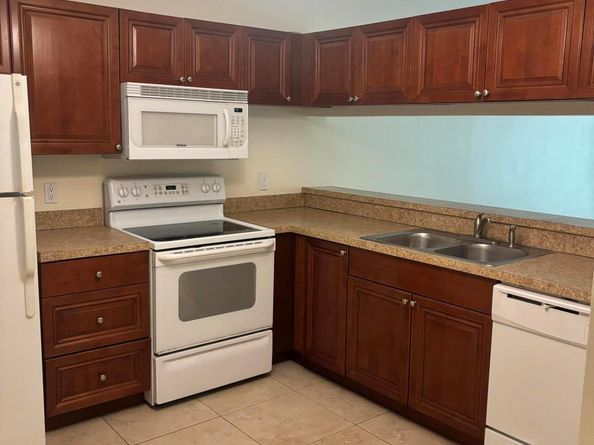 479 Hardwood Place 479, Boca Raton FL 33431