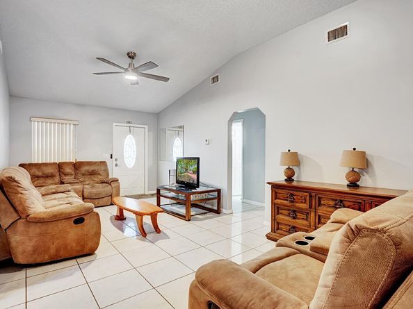 339 NW 5th Avenue, Delray Beach FL 33444