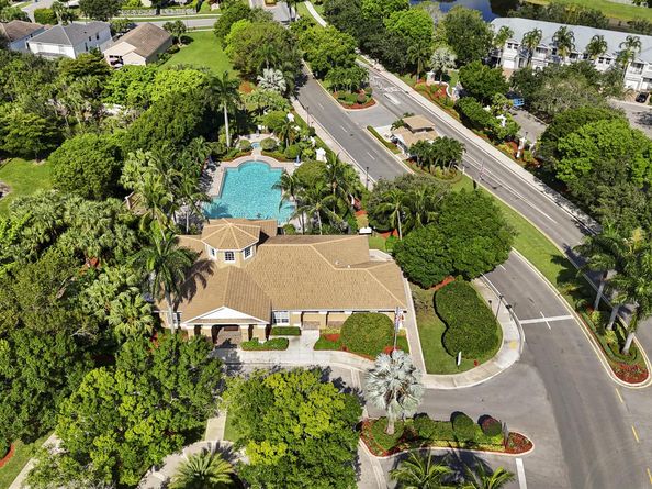 154 Berenger Walk, Royal Palm Beach FL 33414