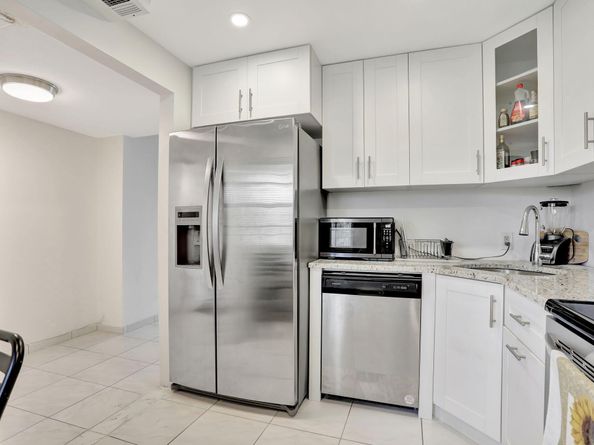 2751 N Palm Aire Drive 304, Pompano Beach FL 33069
