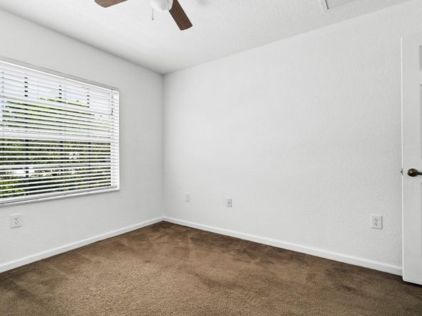 8244 Prestige Commons Dr, Tamarac FL 33321