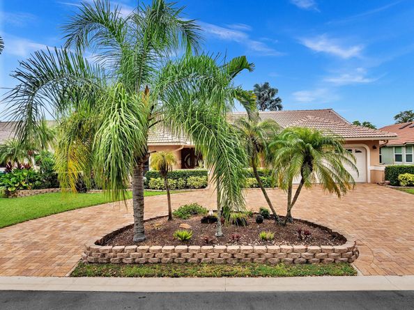 8640 NW 50th Dr, Coral Springs FL 33067