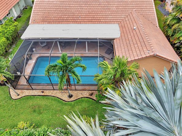 8640 NW 50th Dr, Coral Springs FL 33067