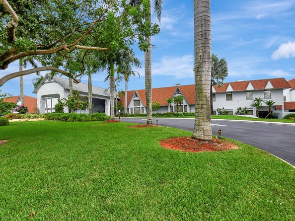 6585 Kensington Lane 307, Delray Beach FL 33446