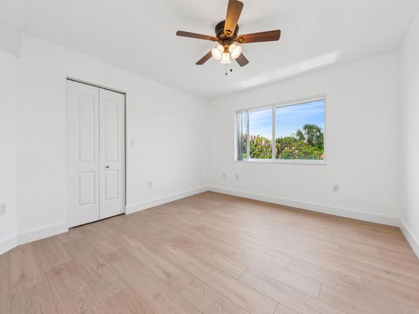 400 Scotia Drive 303, Hypoluxo FL 33462