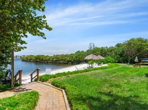 400 Scotia Drive 303, Hypoluxo FL 33462