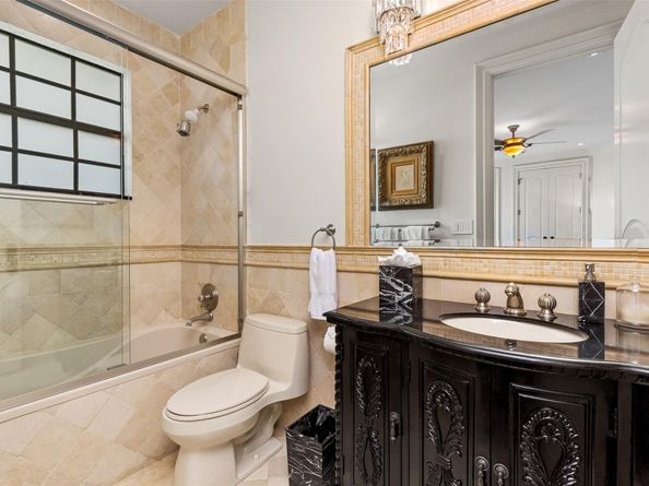 169 Fiesta Way, Fort Lauderdale FL 33301