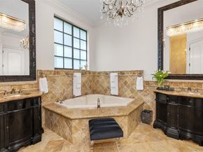 169 Fiesta Way, Fort Lauderdale FL 33301
