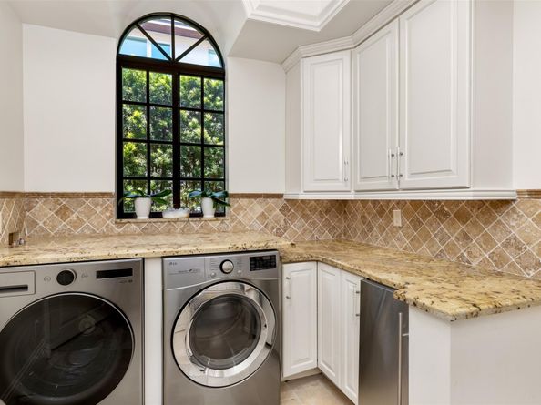 169 Fiesta Way, Fort Lauderdale FL 33301