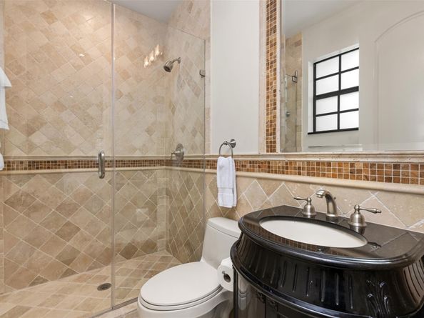 169 Fiesta Way, Fort Lauderdale FL 33301