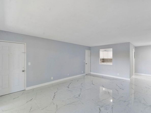 9960 Pineapple Tree Drive 107, Boynton Beach FL 33436