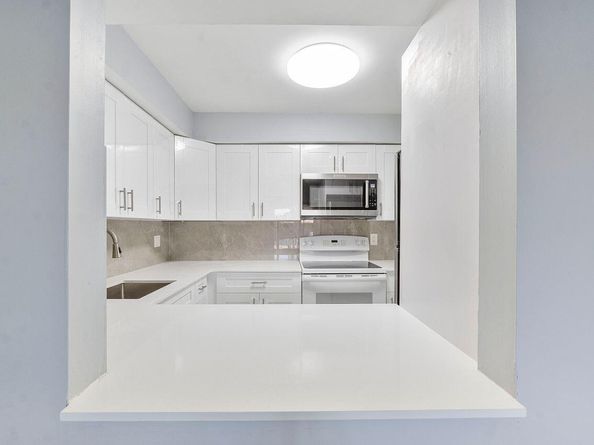 9960 Pineapple Tree Drive 107, Boynton Beach FL 33436