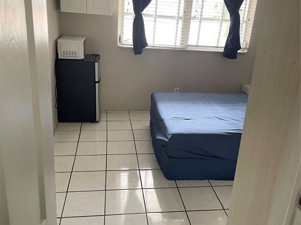 4401 NW 43 Avenue, Tamarac FL 33319