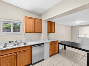 246 NE 10th Street, Delray Beach FL 33444