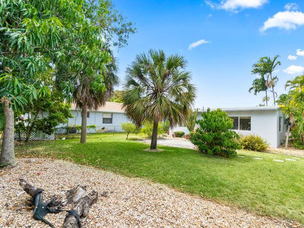 246 NE 10th Street, Delray Beach FL 33444