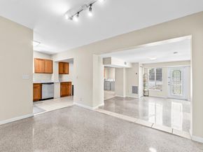 246 NE 10th Street, Delray Beach FL 33444