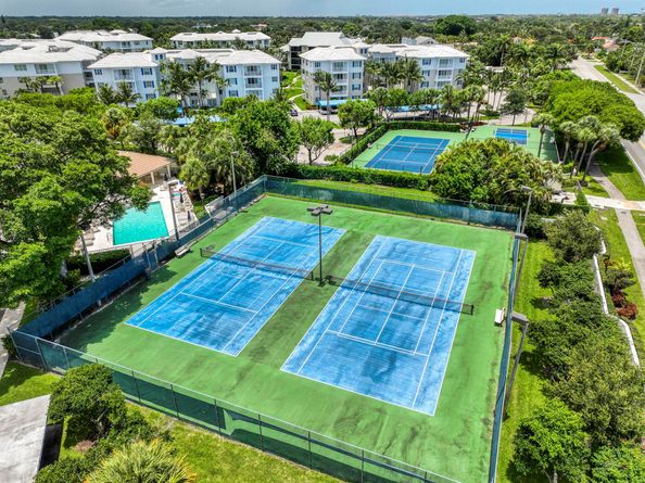 325 Oak Harbour Drive, Juno Beach FL 33408