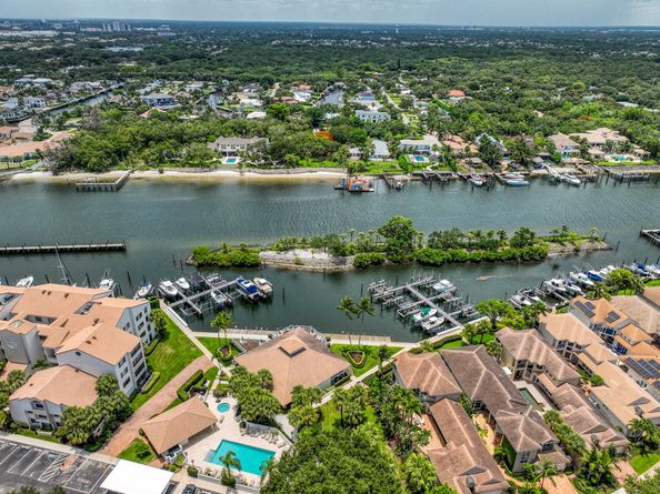 325 Oak Harbour Drive, Juno Beach FL 33408