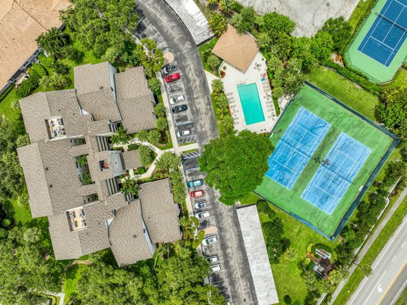 325 Oak Harbour Drive, Juno Beach FL 33408