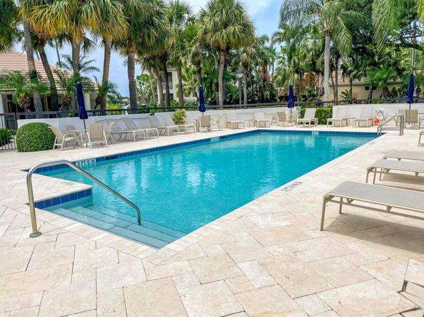 325 Oak Harbour Drive, Juno Beach FL 33408