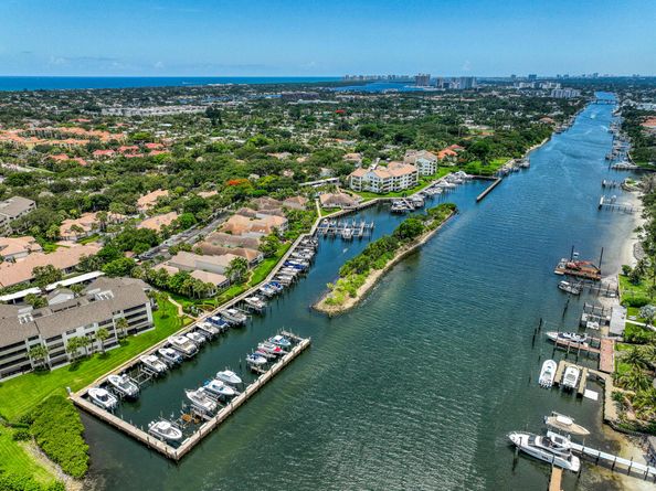 325 Oak Harbour Drive, Juno Beach FL 33408