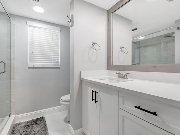 3871 Via Poinciana 505, Lake Worth FL 33467