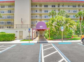 3871 Via Poinciana 505, Lake Worth FL 33467