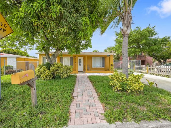 1224 W 31st, Riviera Beach FL 33404
