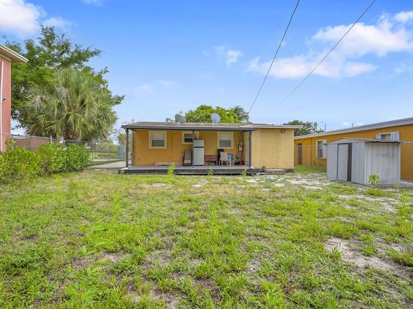 1224 W 31st, Riviera Beach FL 33404