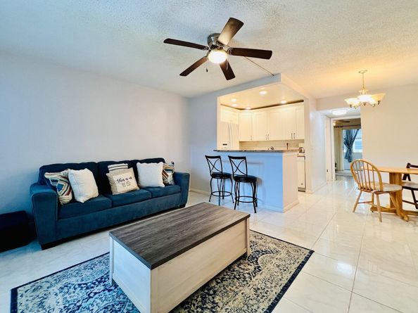 399 Sheffield Q, West Palm Beach FL 33417
