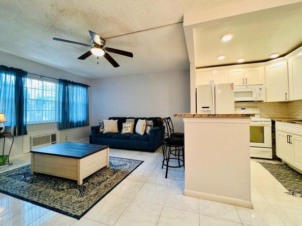 399 Sheffield Q, West Palm Beach FL 33417
