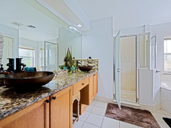 4043 Lake Tahoe Circle, West Palm Beach FL 33409
