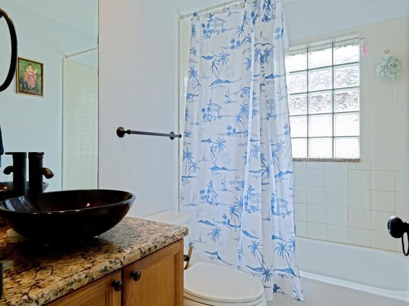 4043 Lake Tahoe Circle, West Palm Beach FL 33409