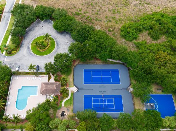 4043 Lake Tahoe Circle, West Palm Beach FL 33409