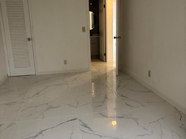 204 Salisbury I 204, West Palm Beach FL 33417