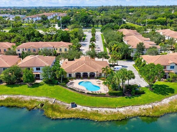 2061 Foxtail View Court, West Palm Beach FL 33411