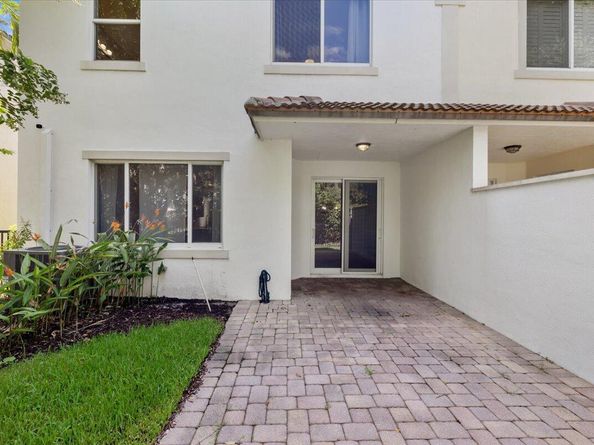2061 Foxtail View Court, West Palm Beach FL 33411
