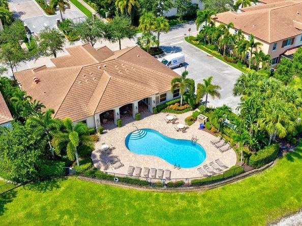 2061 Foxtail View Court, West Palm Beach FL 33411