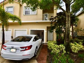 106 Lighthouse Circle J, Tequesta FL 33469