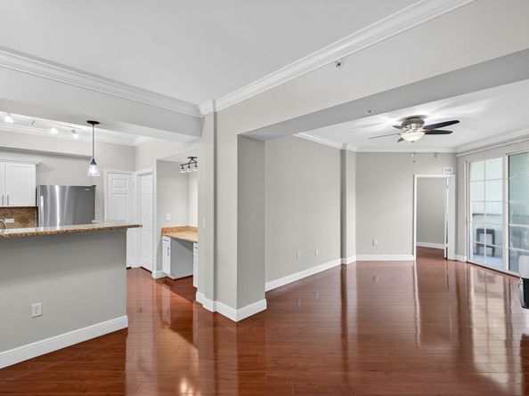 533 NE 3rd Ave 405, Fort Lauderdale FL 33301
