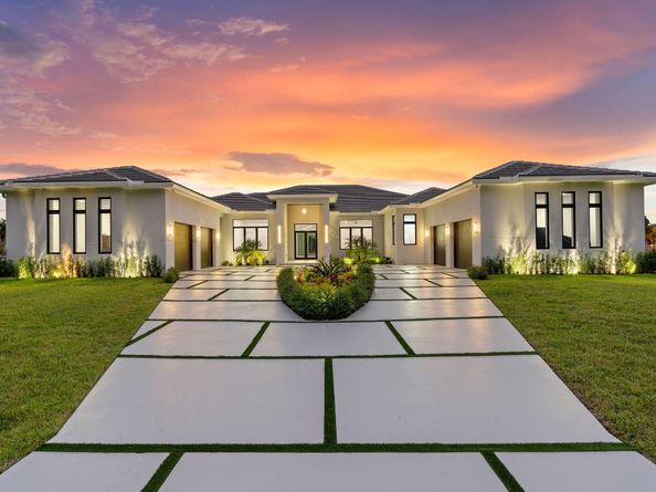 1280 NW 124 Ave, Plantation FL 33323