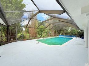 4802 Queen Palm Ln, Tamarac FL 33319