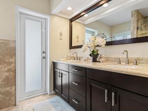 4220 NE 24th Avenue, Lighthouse Point FL 33064