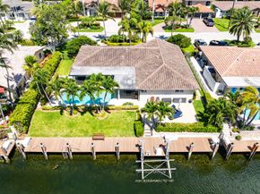 4220 NE 24th Avenue, Lighthouse Point FL 33064