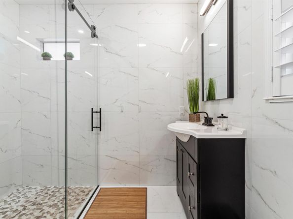 4220 NE 24th Avenue, Lighthouse Point FL 33064