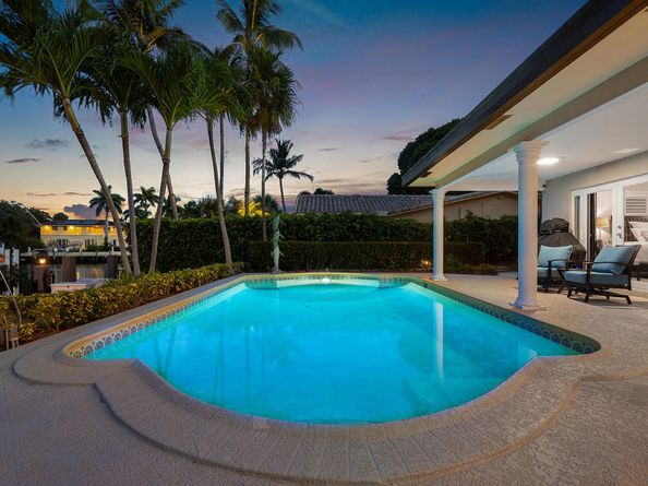 4220 NE 24th Avenue, Lighthouse Point FL 33064