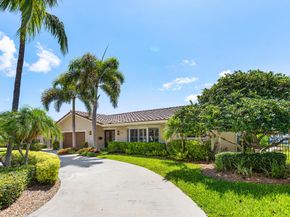 4220 NE 24th Avenue, Lighthouse Point FL 33064